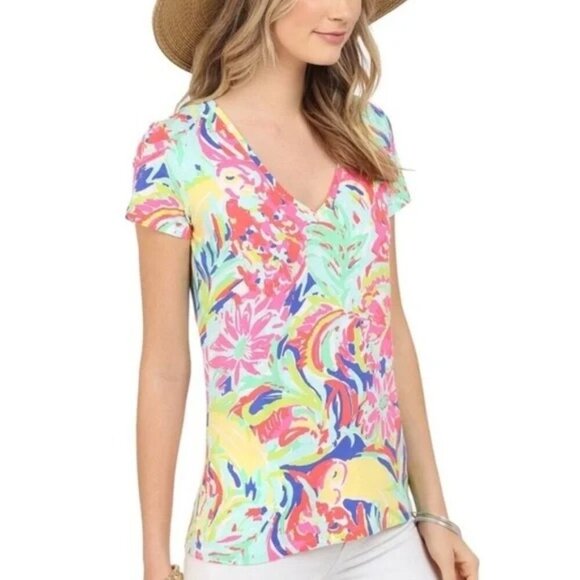 LILLY PULITZER Casa Banana Michelle Short Sleeve Tee Large Tropical - Picture 1 of 9